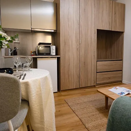 De Charme Republique Apartment Paris